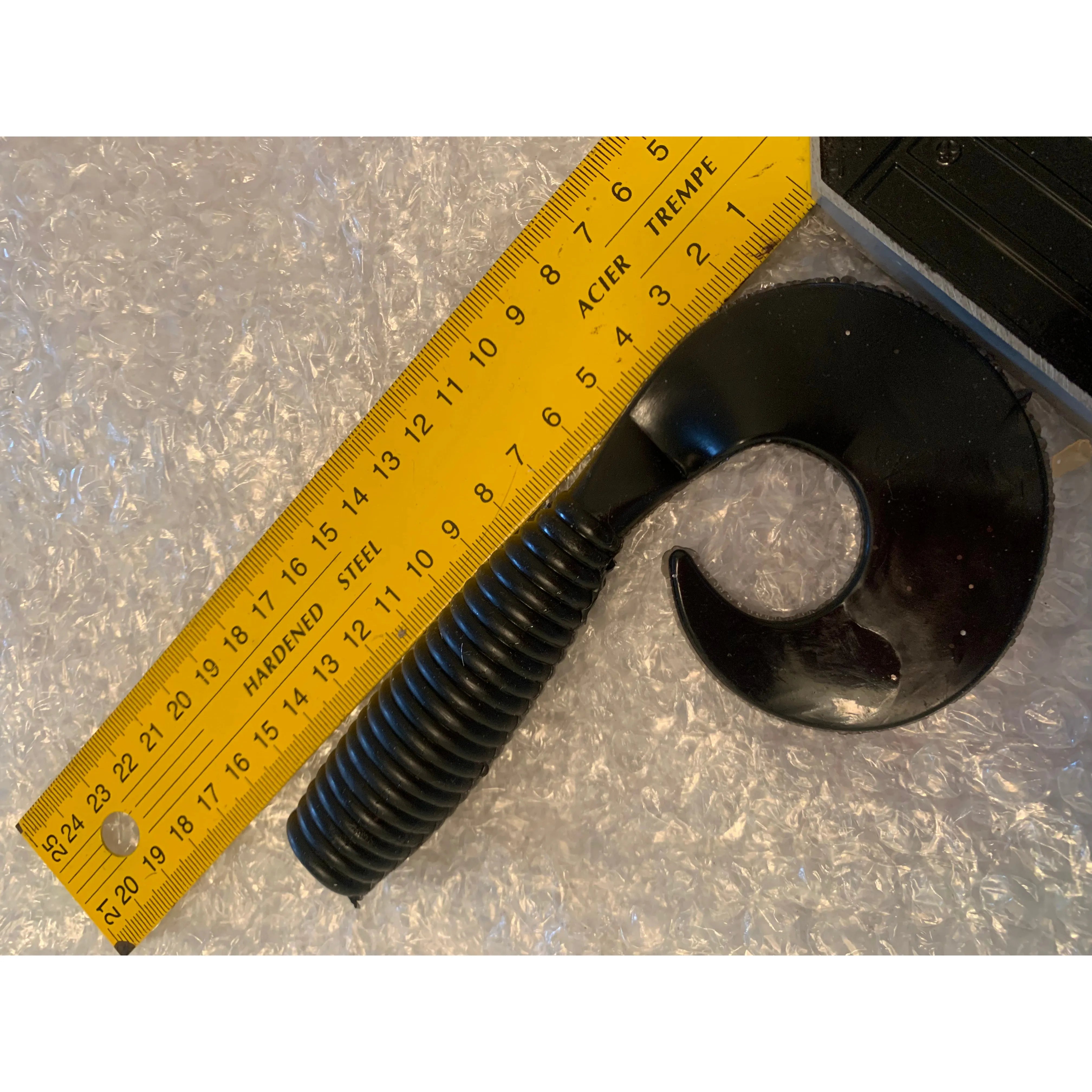 Giant Curly Tail Grub 50g 15cm